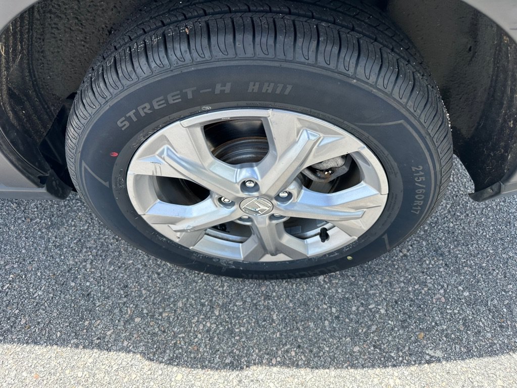 Used 2023 Honda HR-V LX image 9