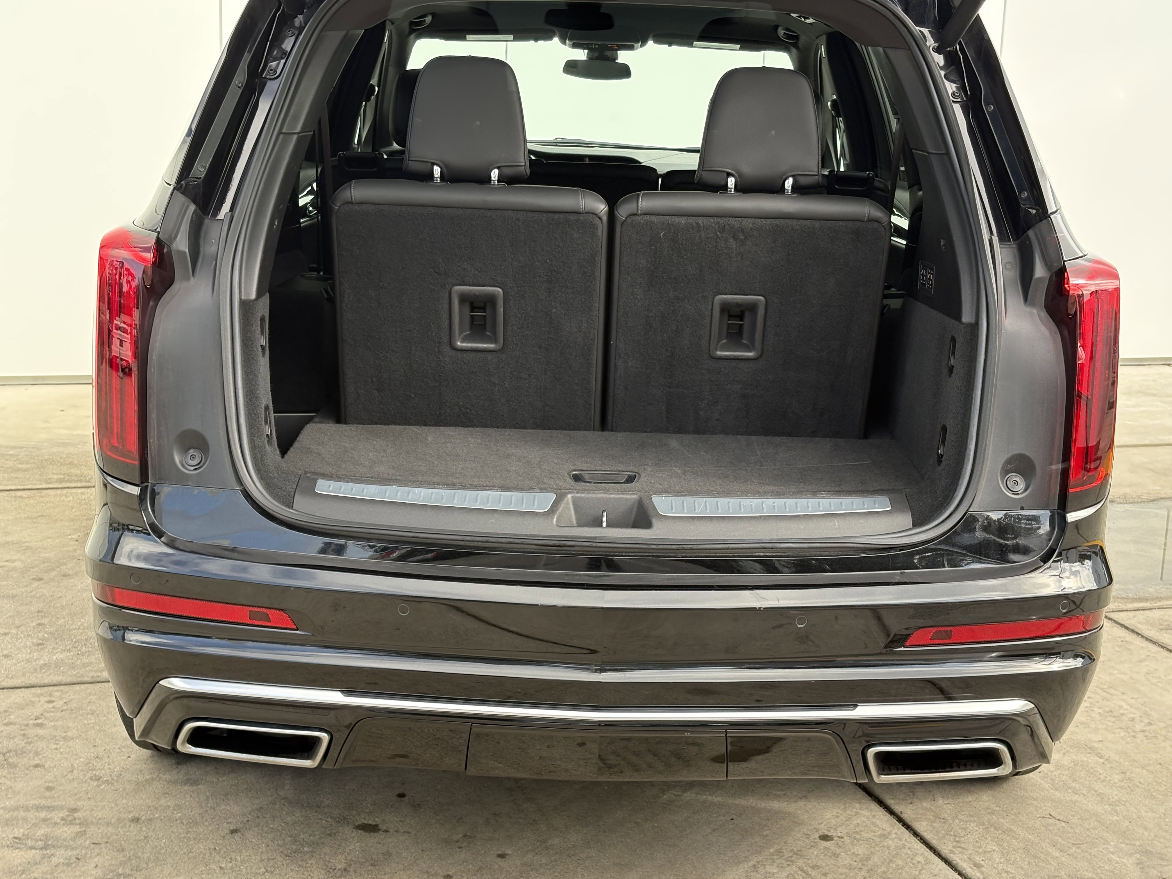 Certified 2024 Cadillac XT6 Premium Luxury image 9