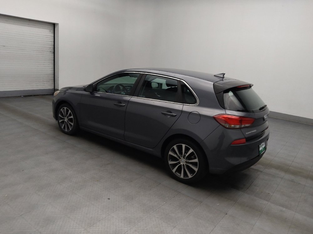 Used 2018 Hyundai Elantra GT image 3