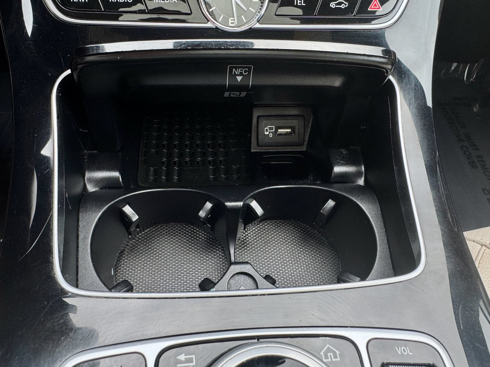 Used 2017 Mercedes-Benz E 300 image 26