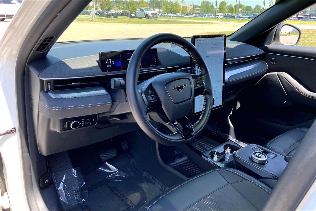 Used 2024 Ford Mustang Mach-E GT AWD/4WD image 12