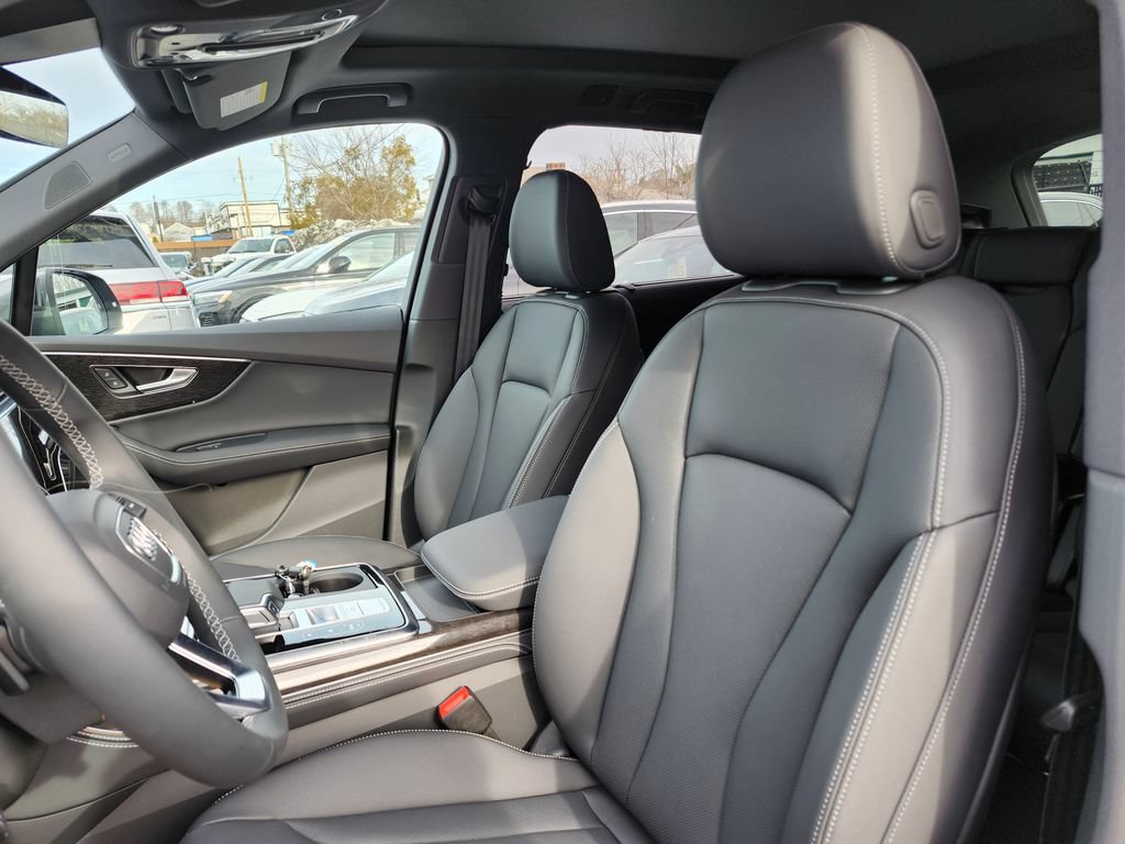 New 2026 Audi Q7 3.0T Premium Plus AWD/4WD image 13