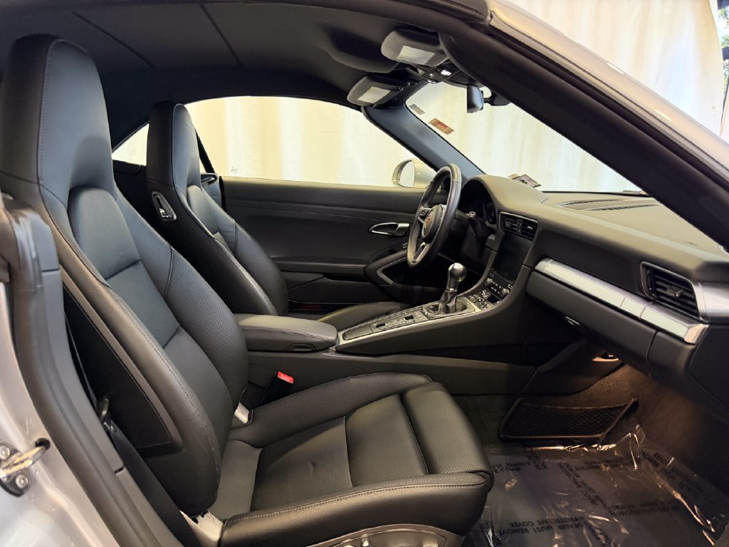 Used 2017 Porsche 911 Carrera RWD image 13