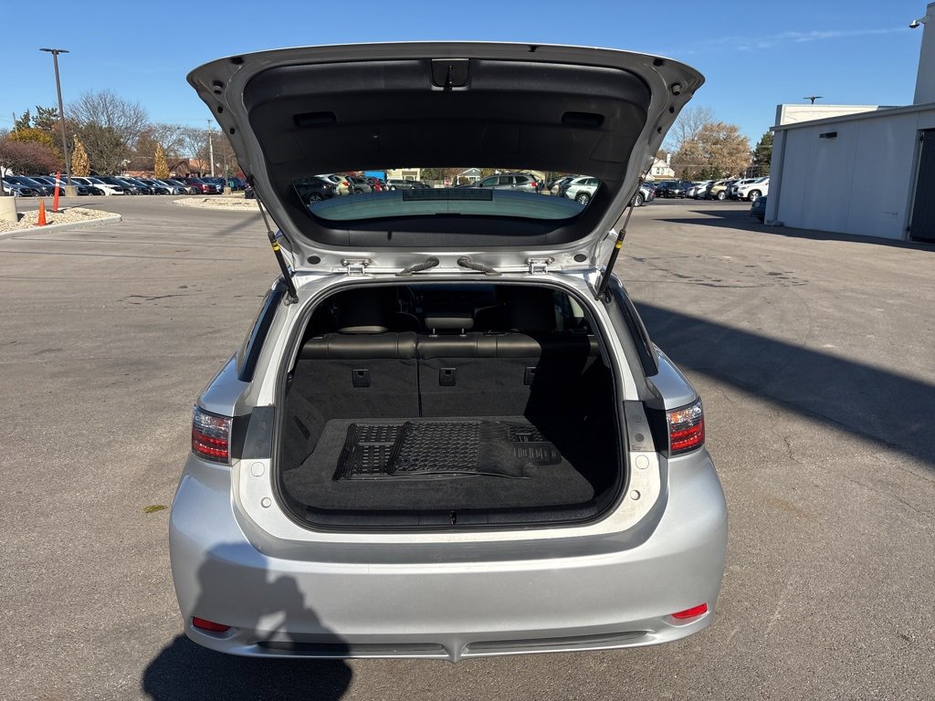 Used 2013 Lexus CT 200h image 7