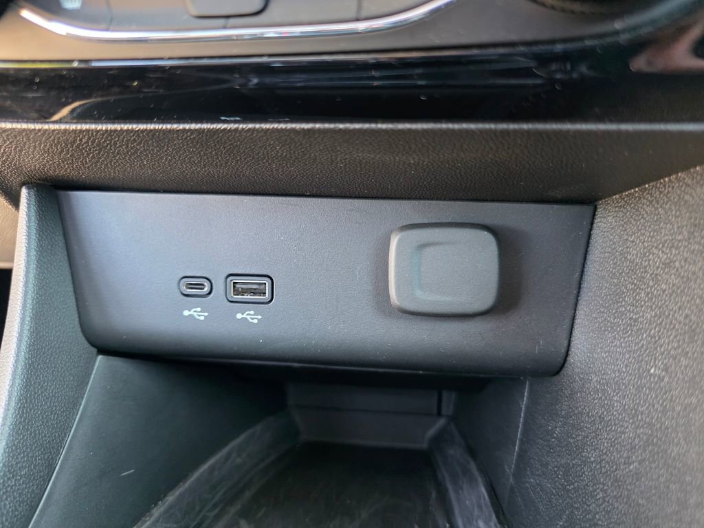 Certified 2024 Buick Encore GX Sport Touring w/ Comfort Package image 20