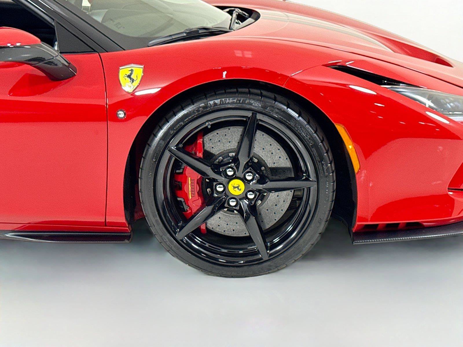 Used 2021 Ferrari F8 Tributo RWD image 40