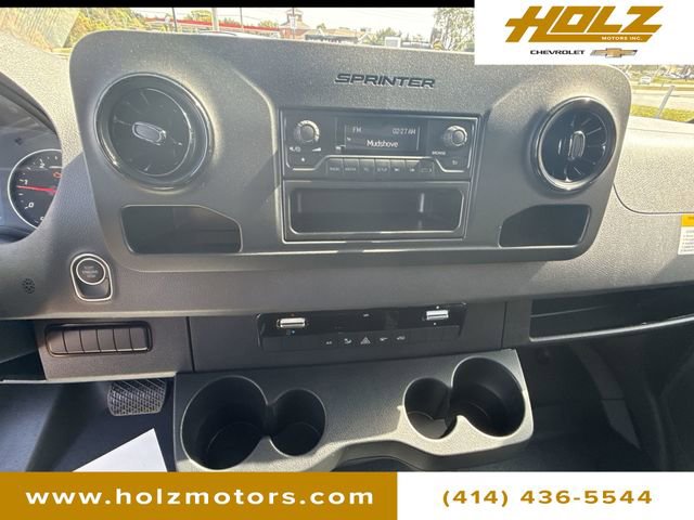 Used 2025 Mercedes-Benz Sprinter 2500 image 11