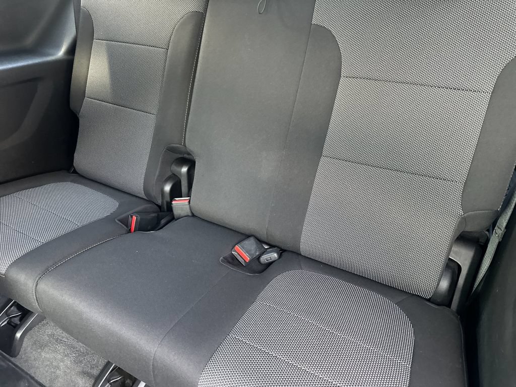 Used 2020 Chevrolet Traverse LT FWD image 14