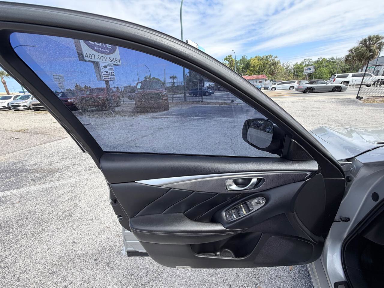 Used 2015 INFINITI Q50 Premium w/ Cargo Package image 14