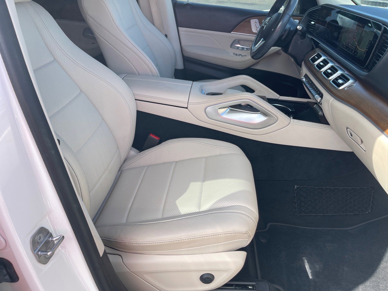 Used 2021 Mercedes-Benz GLE 350 w/ Premium Package image 19