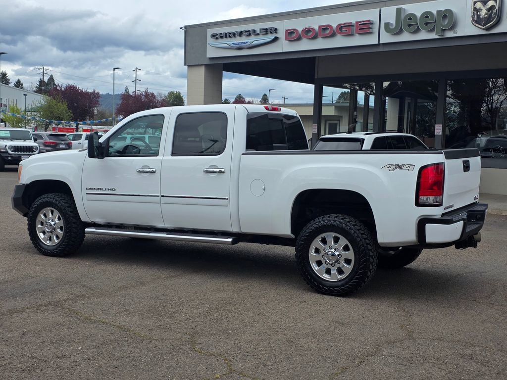 Used 2013 GMC Sierra 2500 Denali image 2