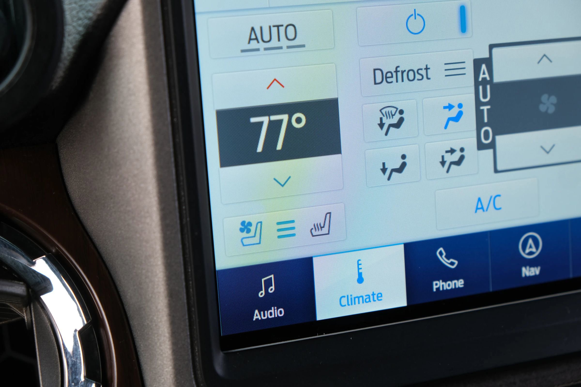 Used 2015 Ford F350 Lariat w/ Lariat Interior Package image 54