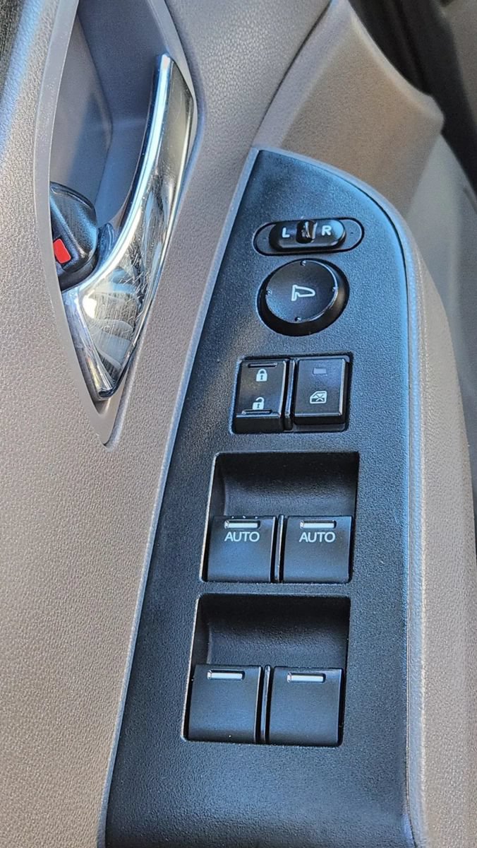 Used 2014 Honda Odyssey LX image 13