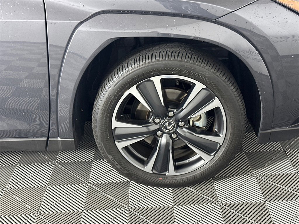 Used 2025 Lexus UX 300h FWD image 12