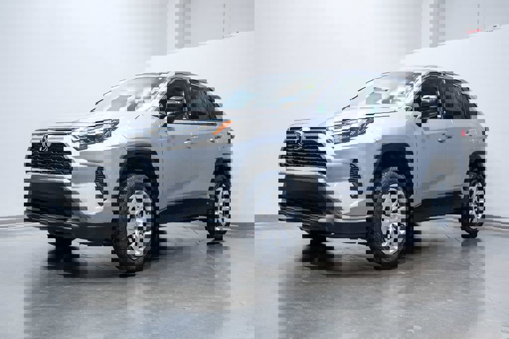 Certified 2024 Toyota RAV4 LE image 3