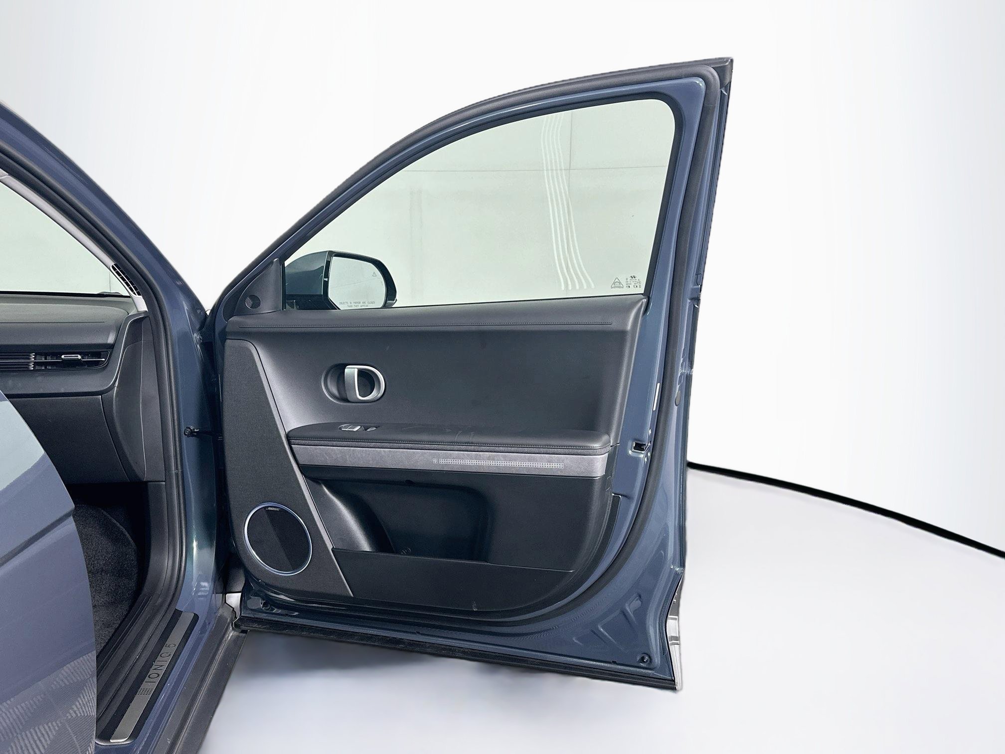 Used 2024 Hyundai Ioniq 5 Limited RWD image 32