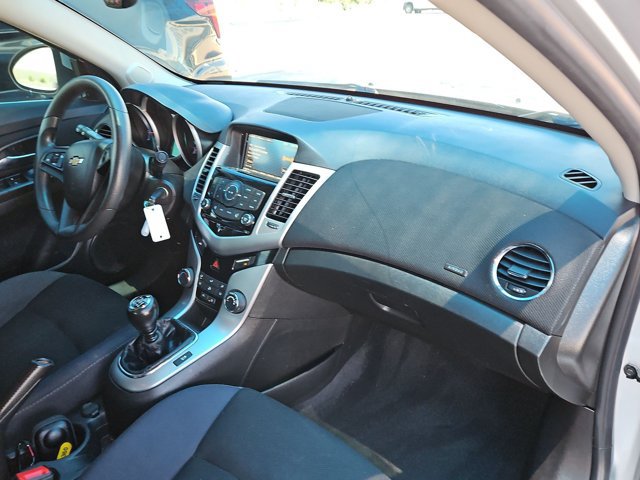 Used 2015 Chevrolet Cruze Eco FWD image 21
