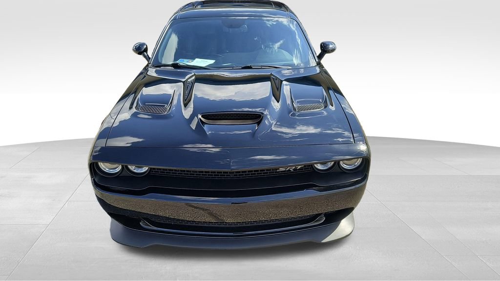 Used 2017 Dodge Challenger SRT Hellcat image 2