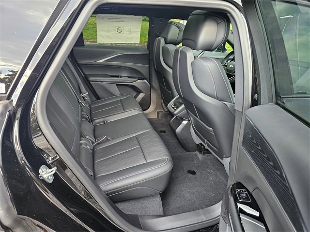 New 2025 Cadillac Lyriq Sport image 12
