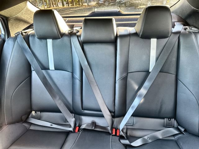 Used 2025 Toyota Camry SE image 30