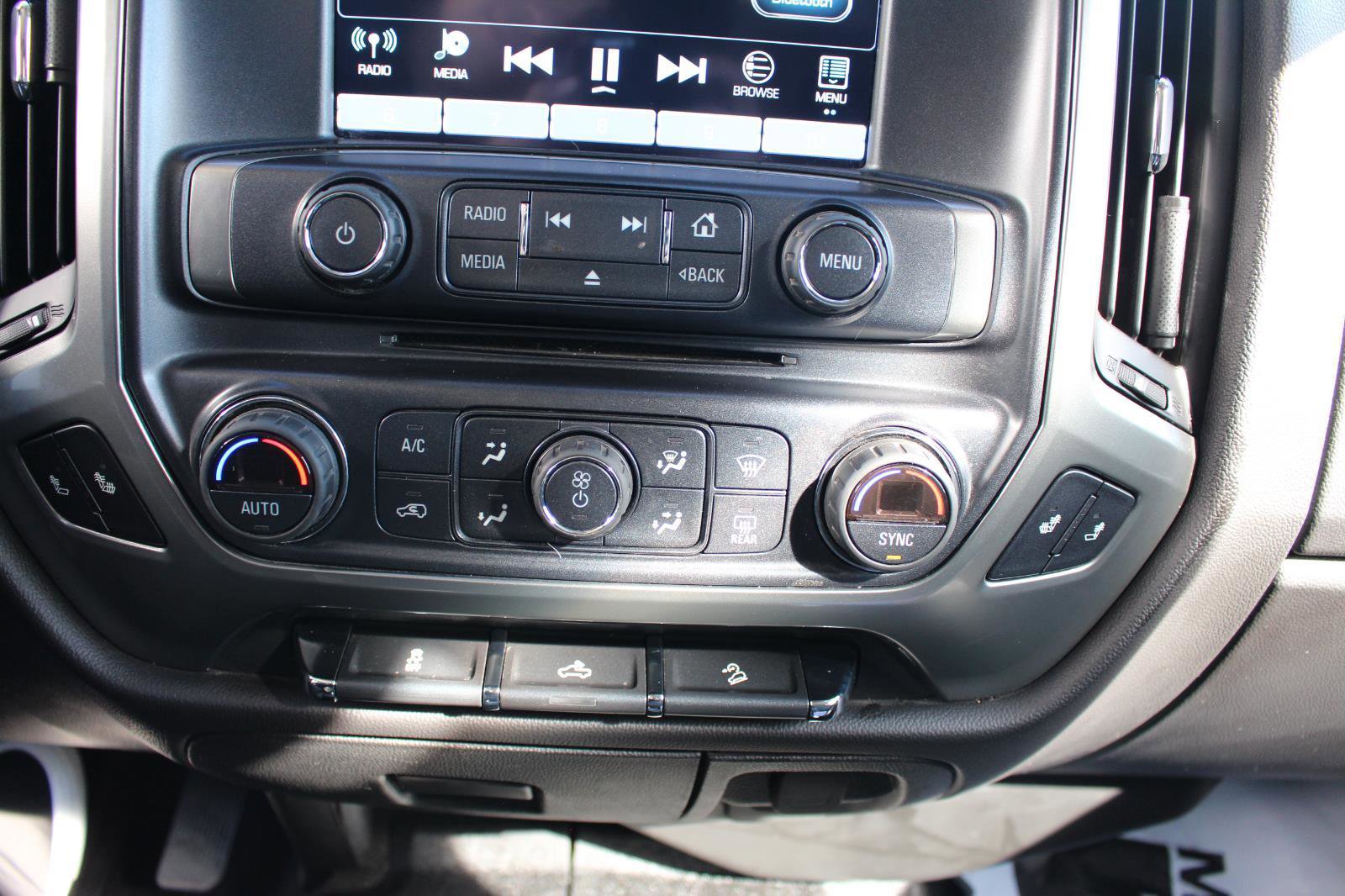 Used 2018 Chevrolet Silverado 1500 LT w/ All Star Edition image 23