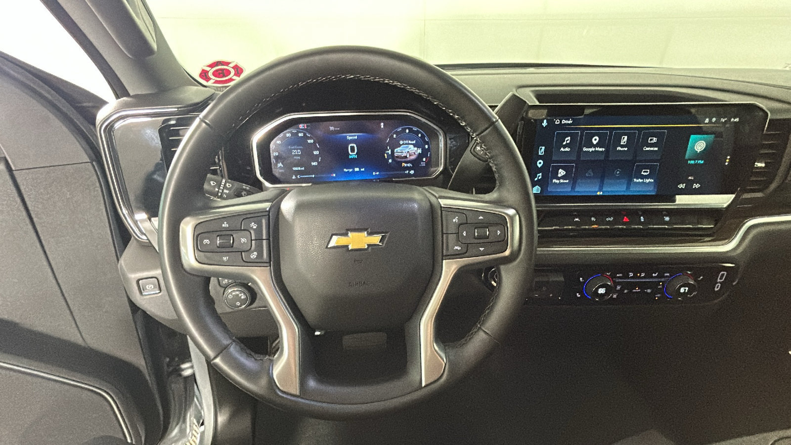Used 2026 Chevrolet Silverado 1500 LT AWD/4WD image 17