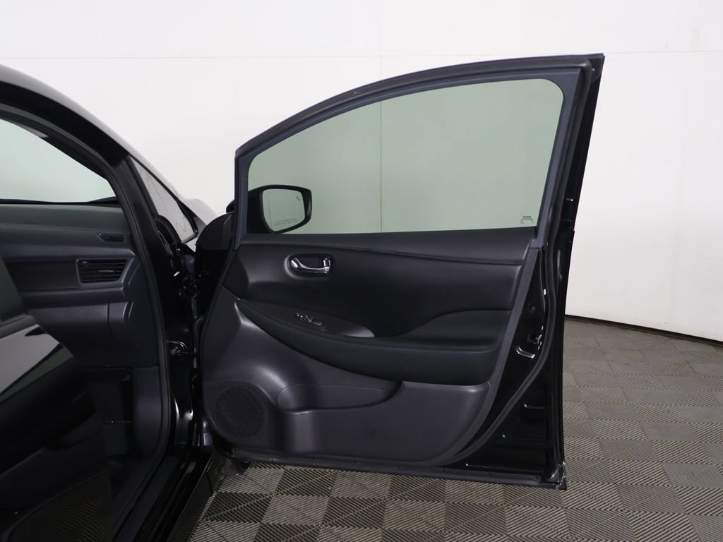 Used 2023 Nissan Leaf S FWD image 17