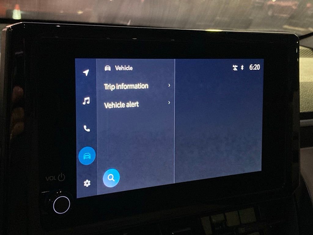 Used 2026 Toyota Corolla Cross L image 21