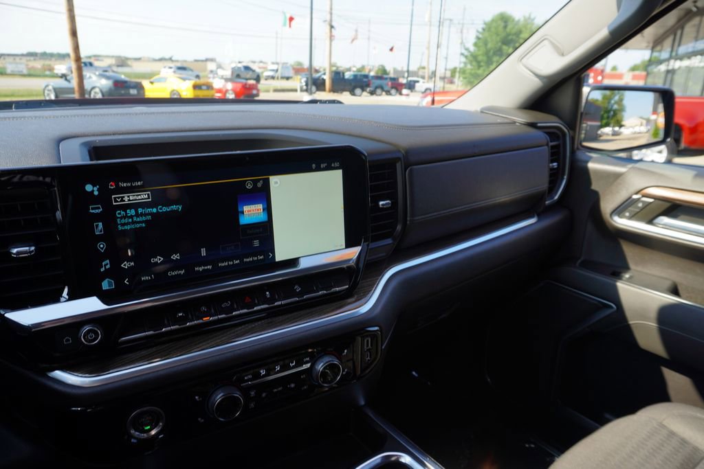 Used 2022 Chevrolet Silverado 1500 RST w/ Z71 Off-Road Package image 19