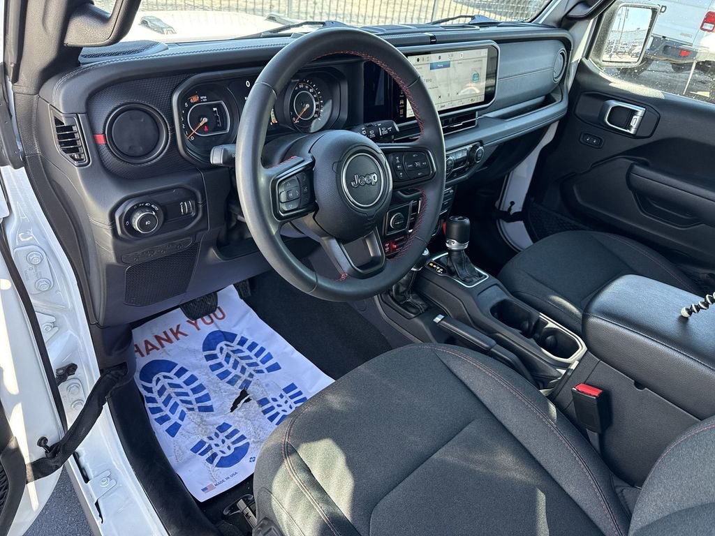 Used 2024 Jeep Wrangler Unlimited Rubicon image 12