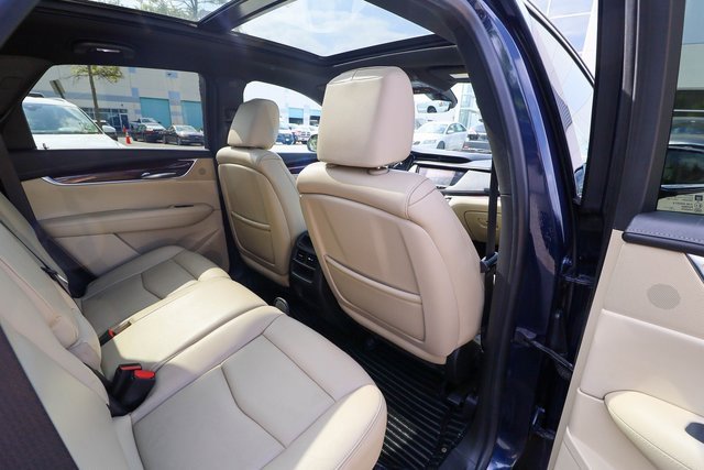 Used 2017 Cadillac XT5 Luxury w/ Driver Awareness Package image 51