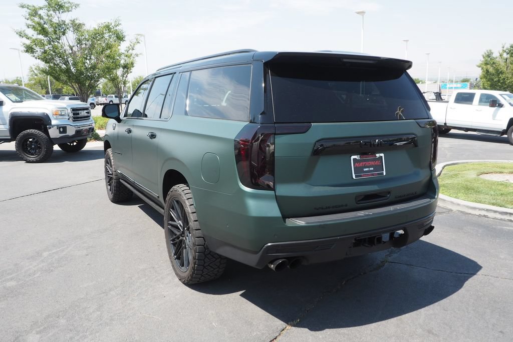 Used 2024 GMC Yukon XL Denali Ultimate AWD/4WD image 5