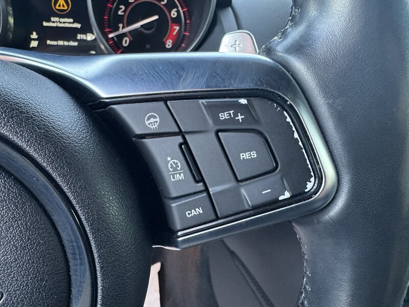Used 2018 Jaguar F-TYPE Coupe RWD image 26