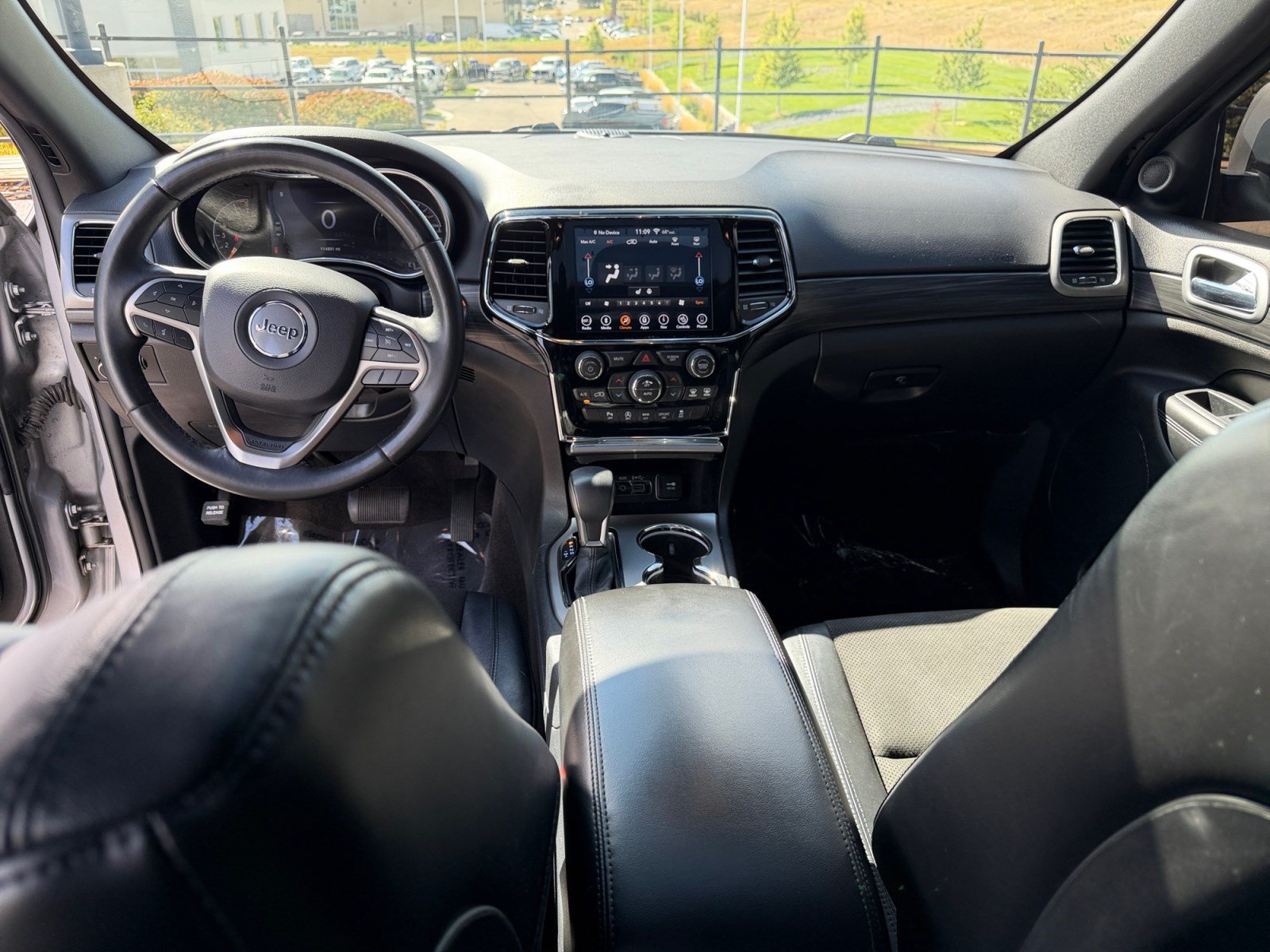Used 2019 Jeep Grand Cherokee Altitude AWD/4WD image 19