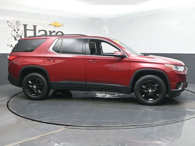 Used 2020 Chevrolet Traverse LT FWD image 1