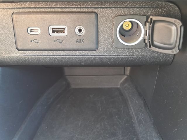 Used 2023 Buick Encore GX Preferred FWD image 28