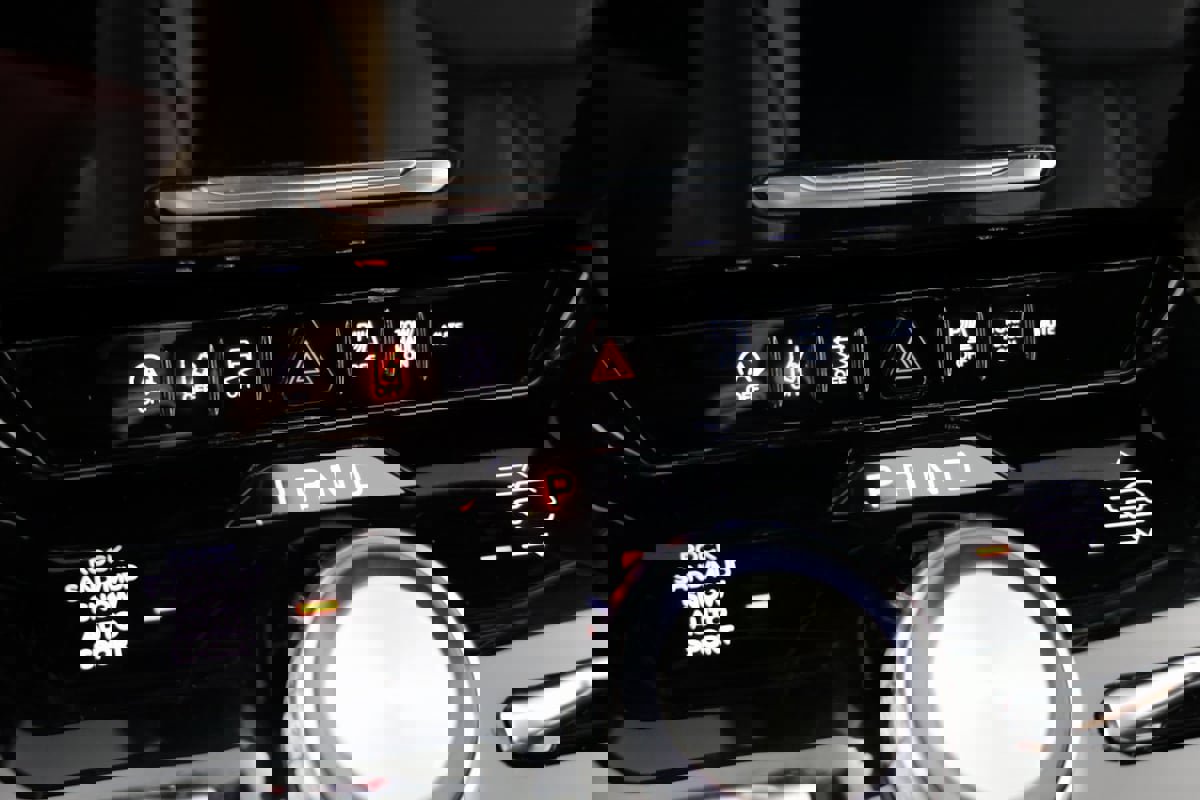 Used 2024 Jeep Wagoneer L Series III w/ Flexible Seating Group image 25