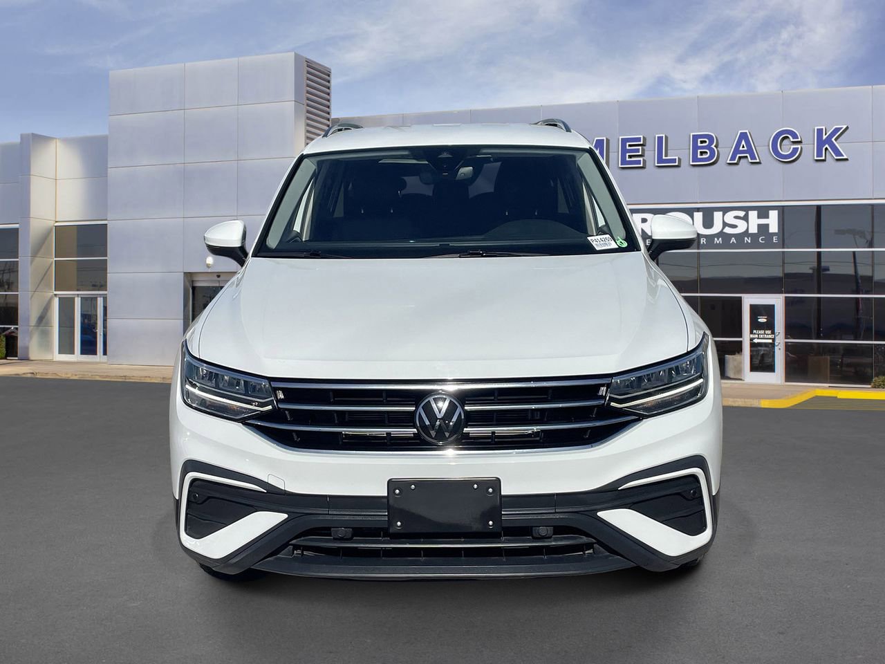 Used 2024 Volkswagen Tiguan SE image 9
