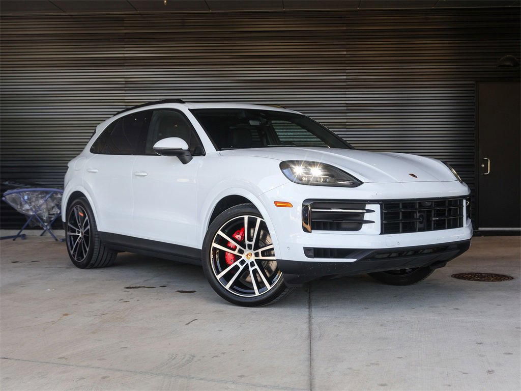 Certified 2024 Porsche Cayenne S image 9