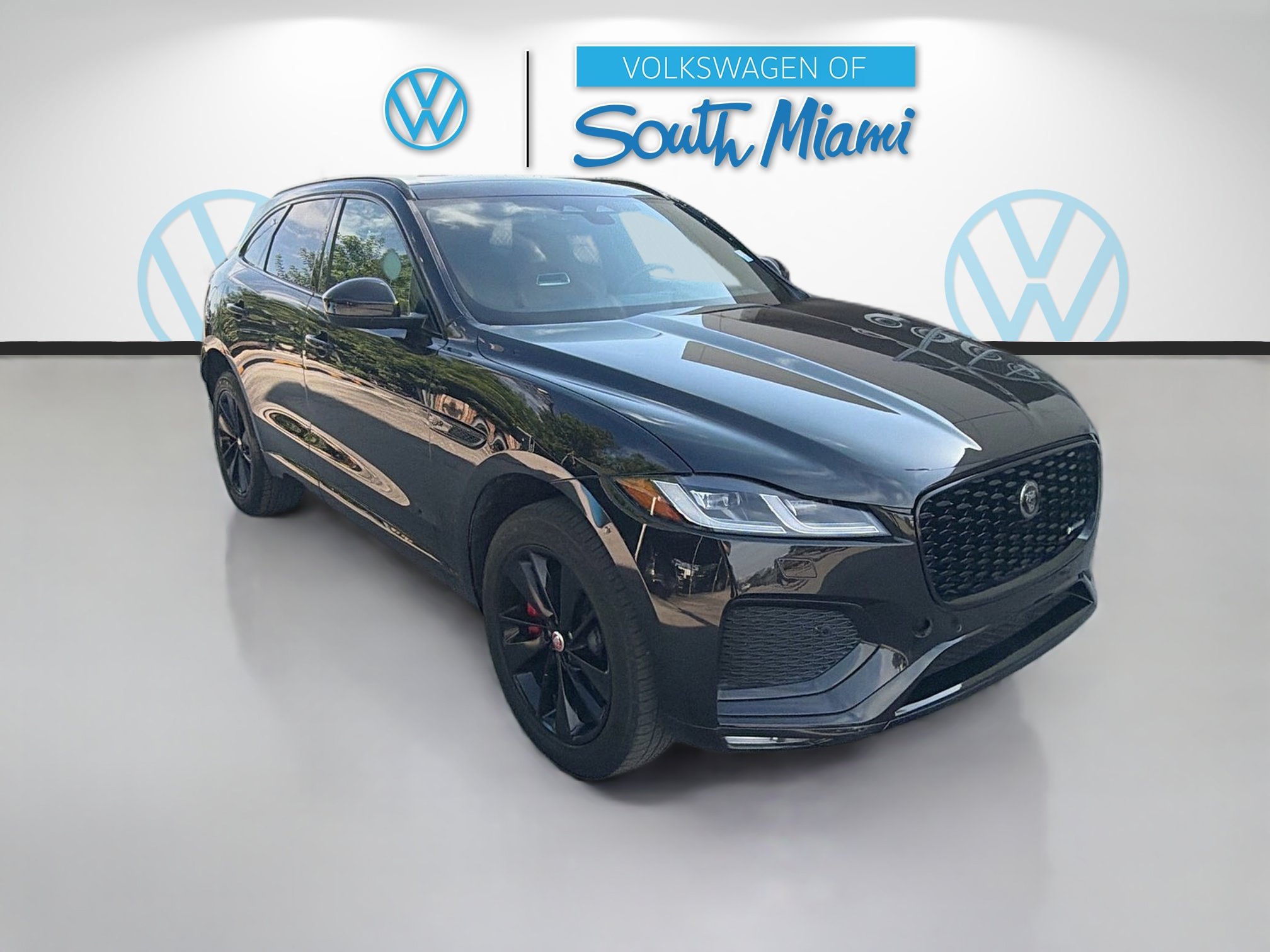 Used 2023 Jaguar F-PACE R-Dynamic S AWD/4WD image 1