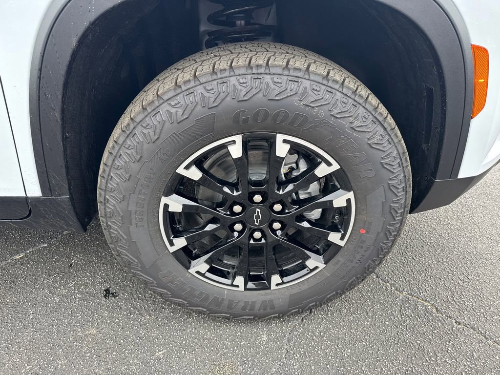 New 2026 Chevrolet Traverse Z71 w/ Driver Confidence Package image 13