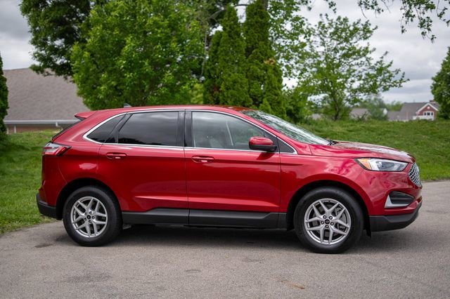 Used 2024 Ford Edge SEL AWD/4WD image 4