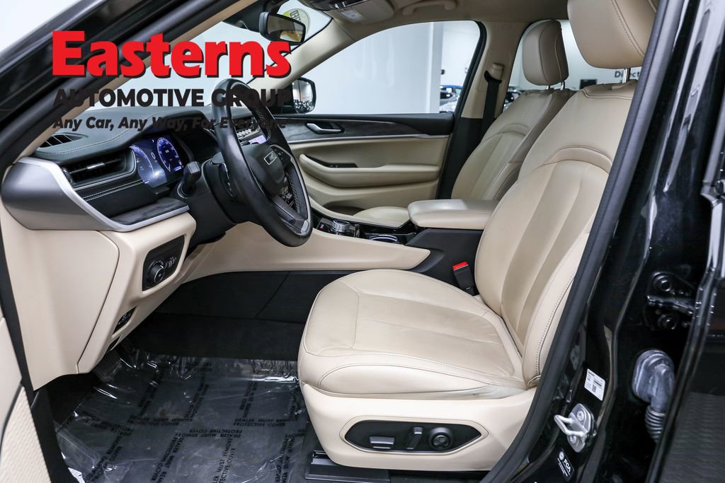 Used 2022 Jeep Grand Cherokee L Limited image 14