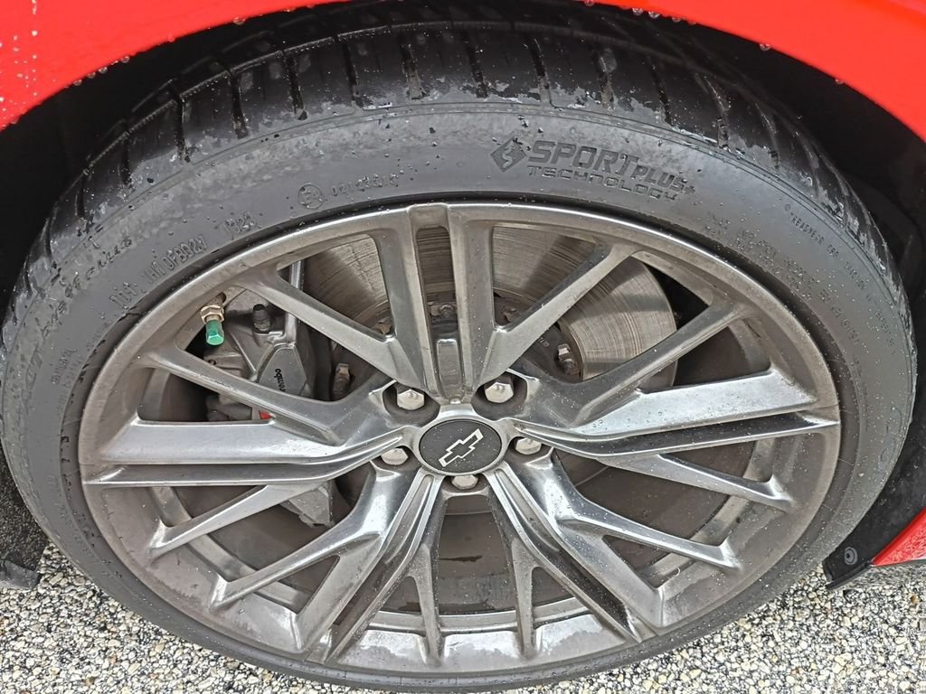 Used 2022 Chevrolet Camaro ZL1 RWD image 27