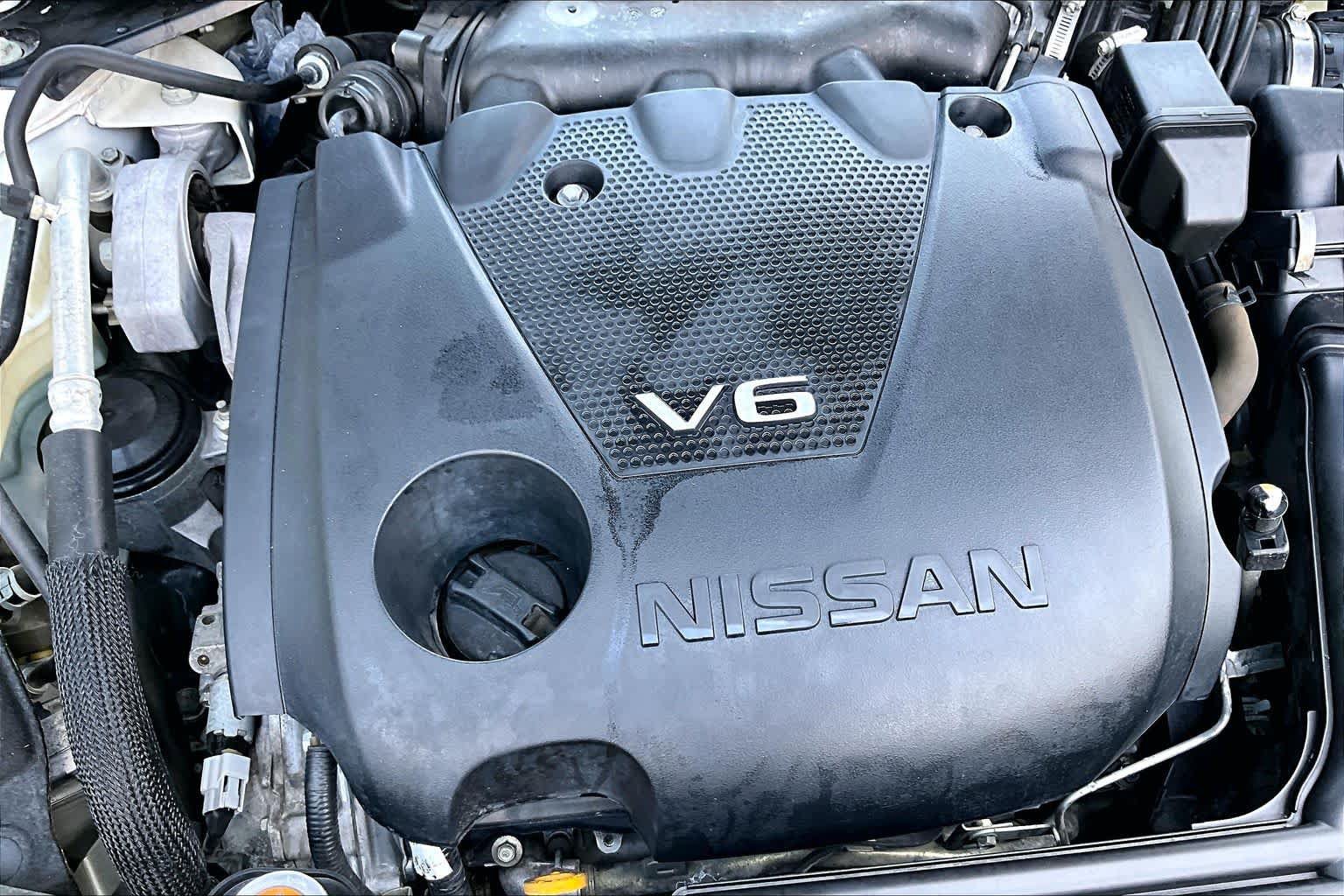 Used 2016 Nissan Maxima SR FWD image 33