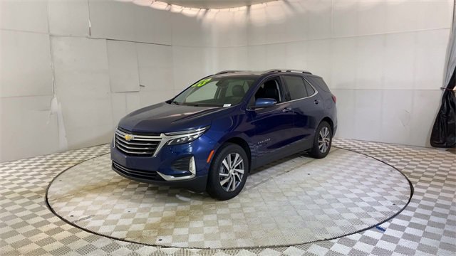 Used 2023 Chevrolet Equinox Premier w/ LPO, Floor Liner Package image 4