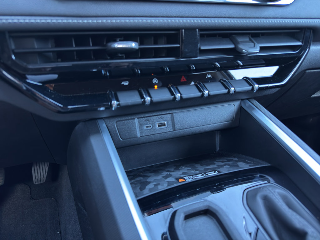 Used 2023 Chevrolet Colorado LT w/ LT Convenience Package II image 29