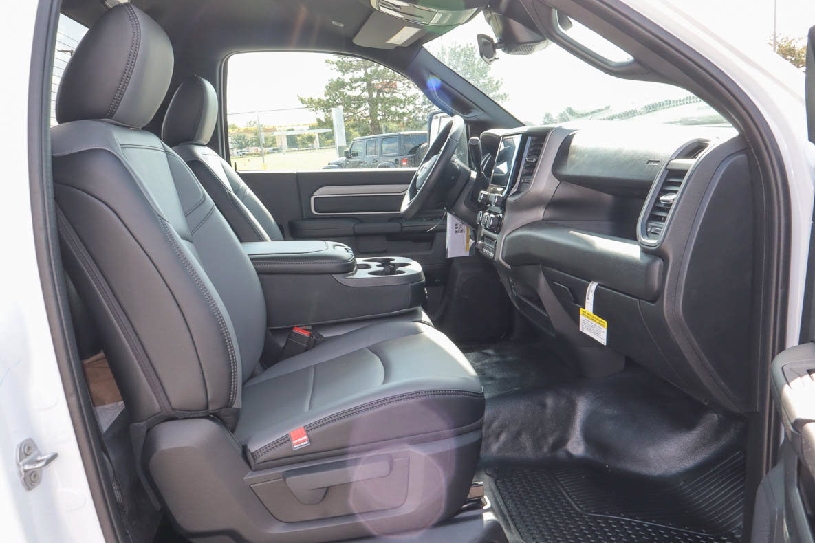 New 2027 RAM 3500 Tradesman AWD/4WD image 14
