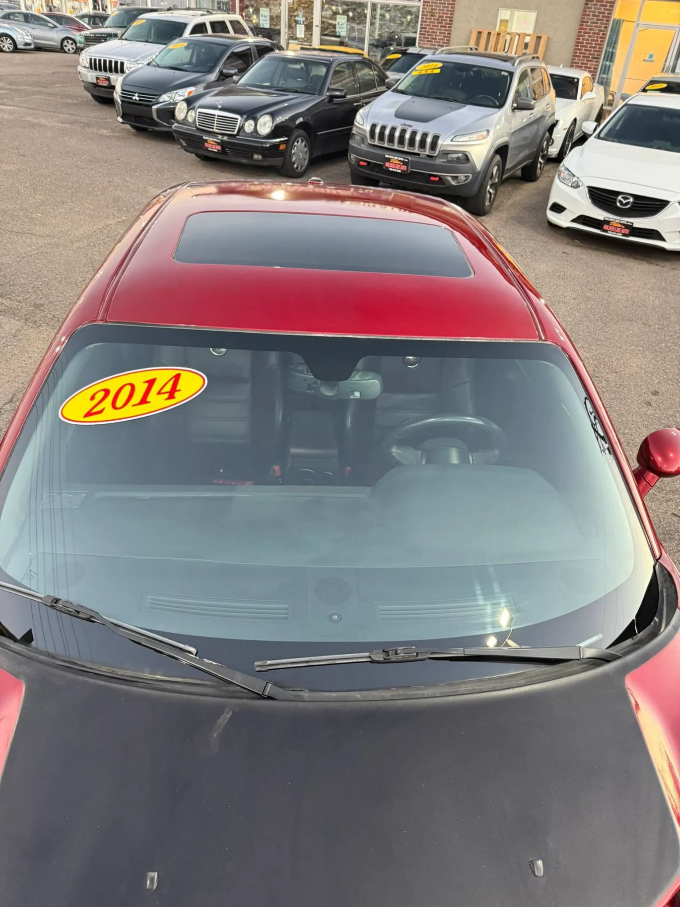 Used 2014 Dodge Challenger R/T RWD image 8