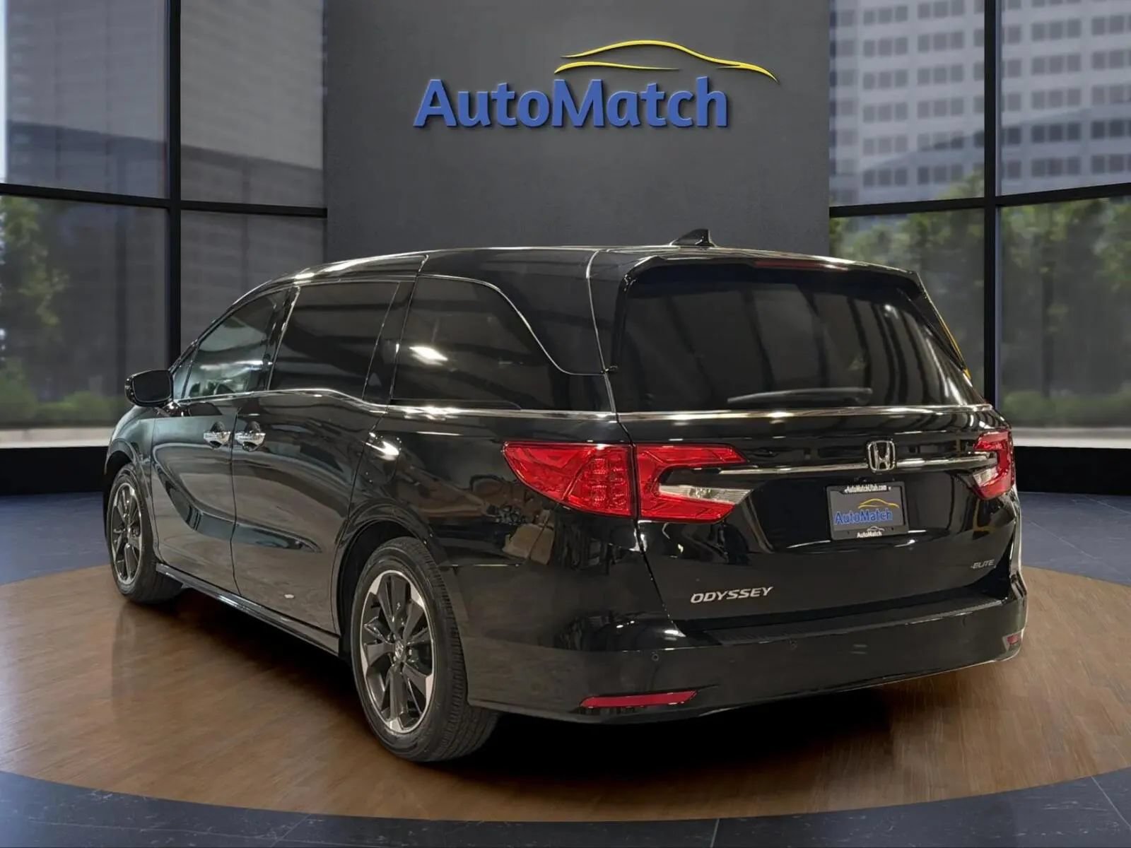 Used 2024 Honda Odyssey Elite image 8
